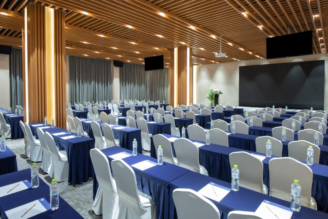 Holiday Inn Express Chengdu Huanhuaxi By Ihg-Near Jinsha Site Musem,Near Wuhou Temple Museum,Welcome Drinks,Free Gym,Free Self-Service Laundry Thành Đô Ngoại thất bức ảnh