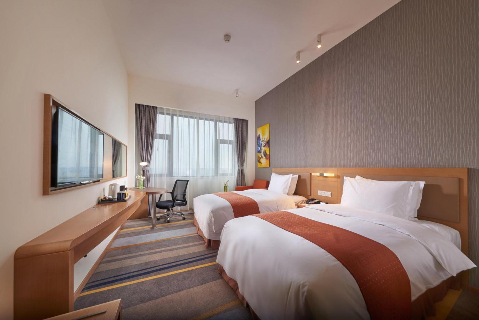 Holiday Inn Express Chengdu Huanhuaxi By Ihg-Near Jinsha Site Musem,Near Wuhou Temple Museum,Welcome Drinks,Free Gym,Free Self-Service Laundry Thành Đô Ngoại thất bức ảnh